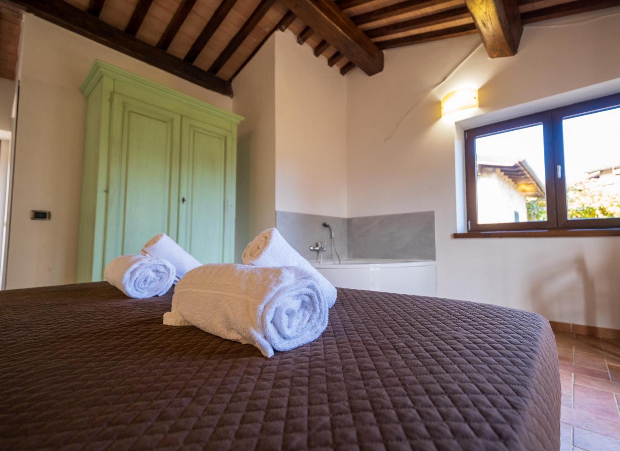 Agriturismo Borgo Biaia Camporgiano Extérieur photo